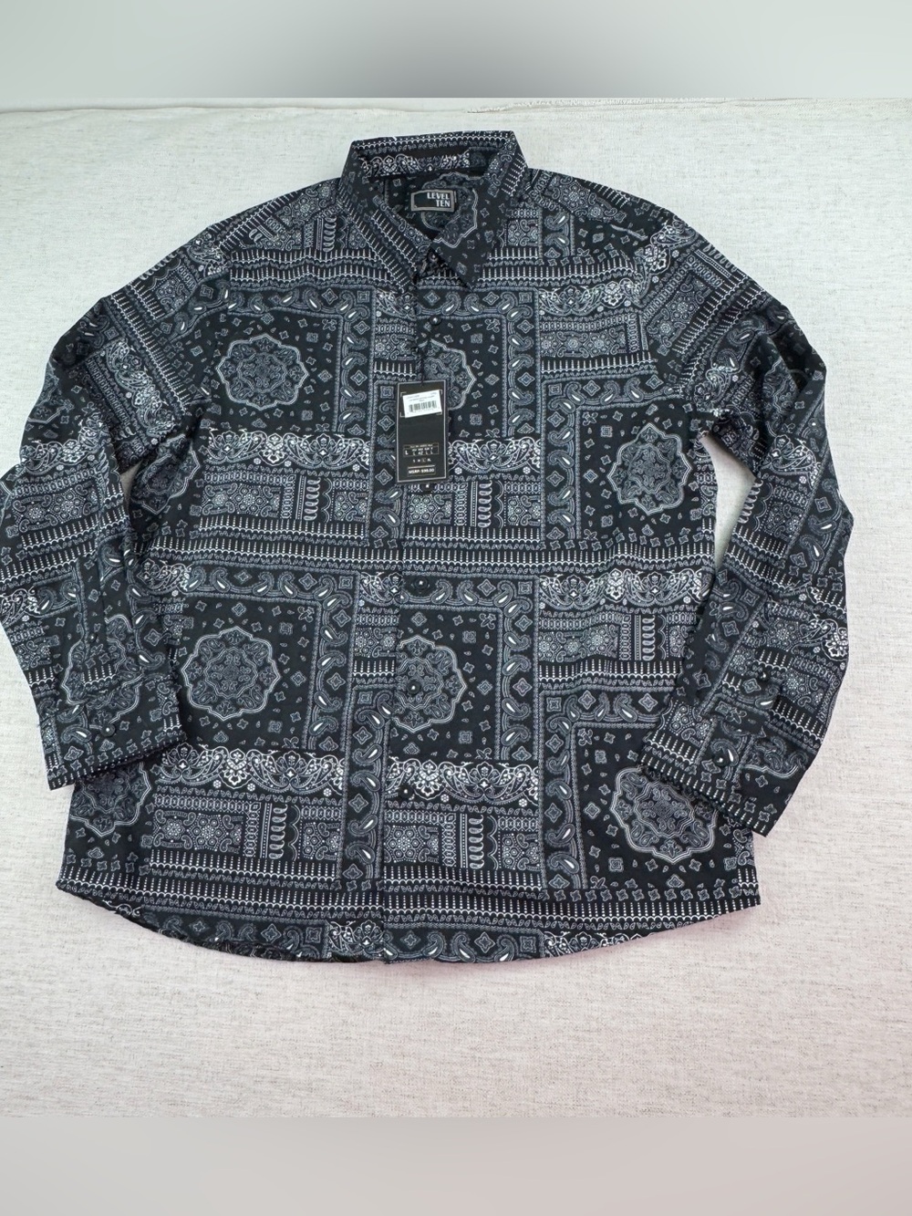 Level Ten New Men's L ‎ Bandana Print Button-Up Shirt long sleeve black white